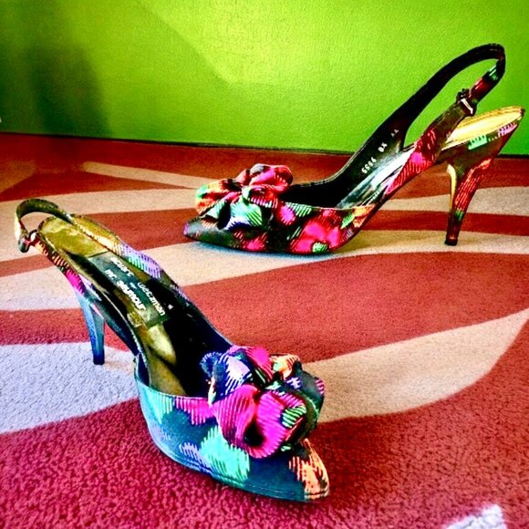 Stuart Weitzman for Mr Seymour Slingback Pump size 8.5 AA Multi-Color Bow - Picture 4 of 14